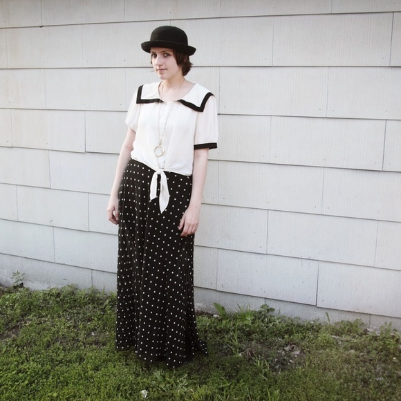 Tie Front Blouse - Picture 6 of 6